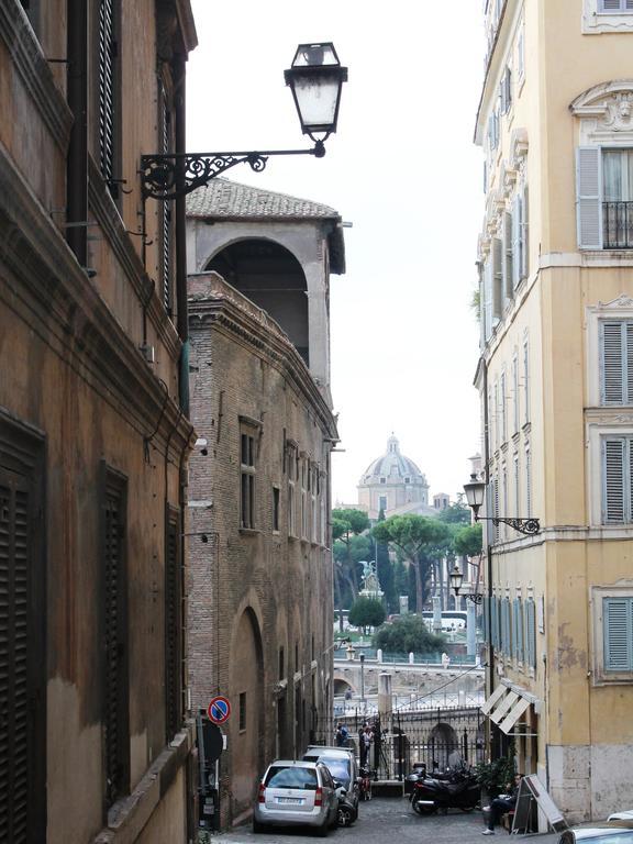 Hella Ibernesi 23 Fori Imperiali Inn, New Gestion! โรม ห้อง รูปภาพ